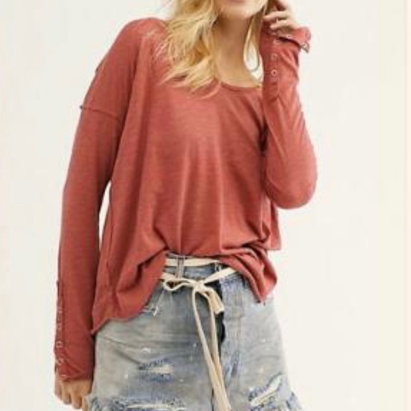 🎉HP🎉 NWT Free People Sienna Tee